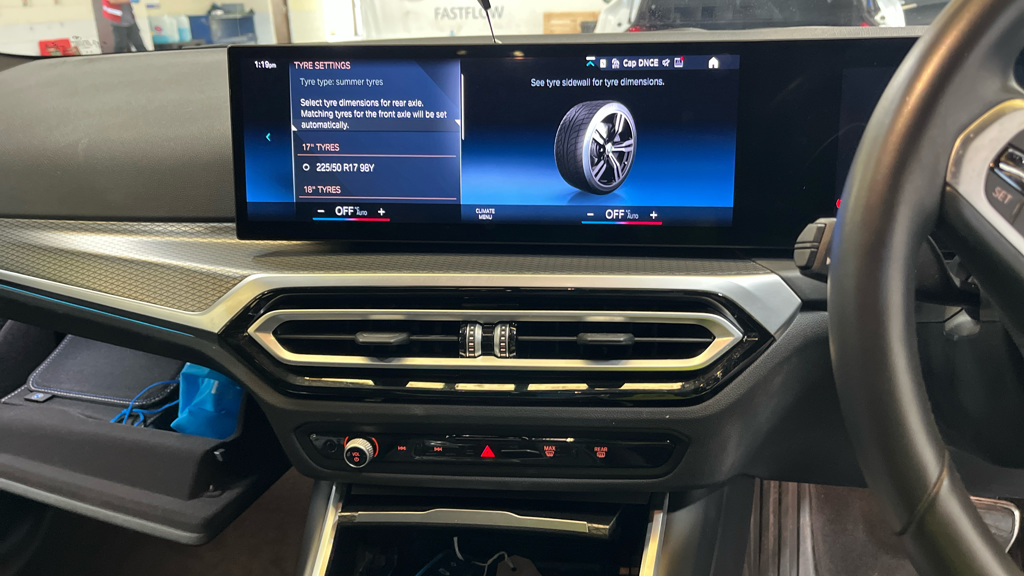 BMW 3 Series — photo 10